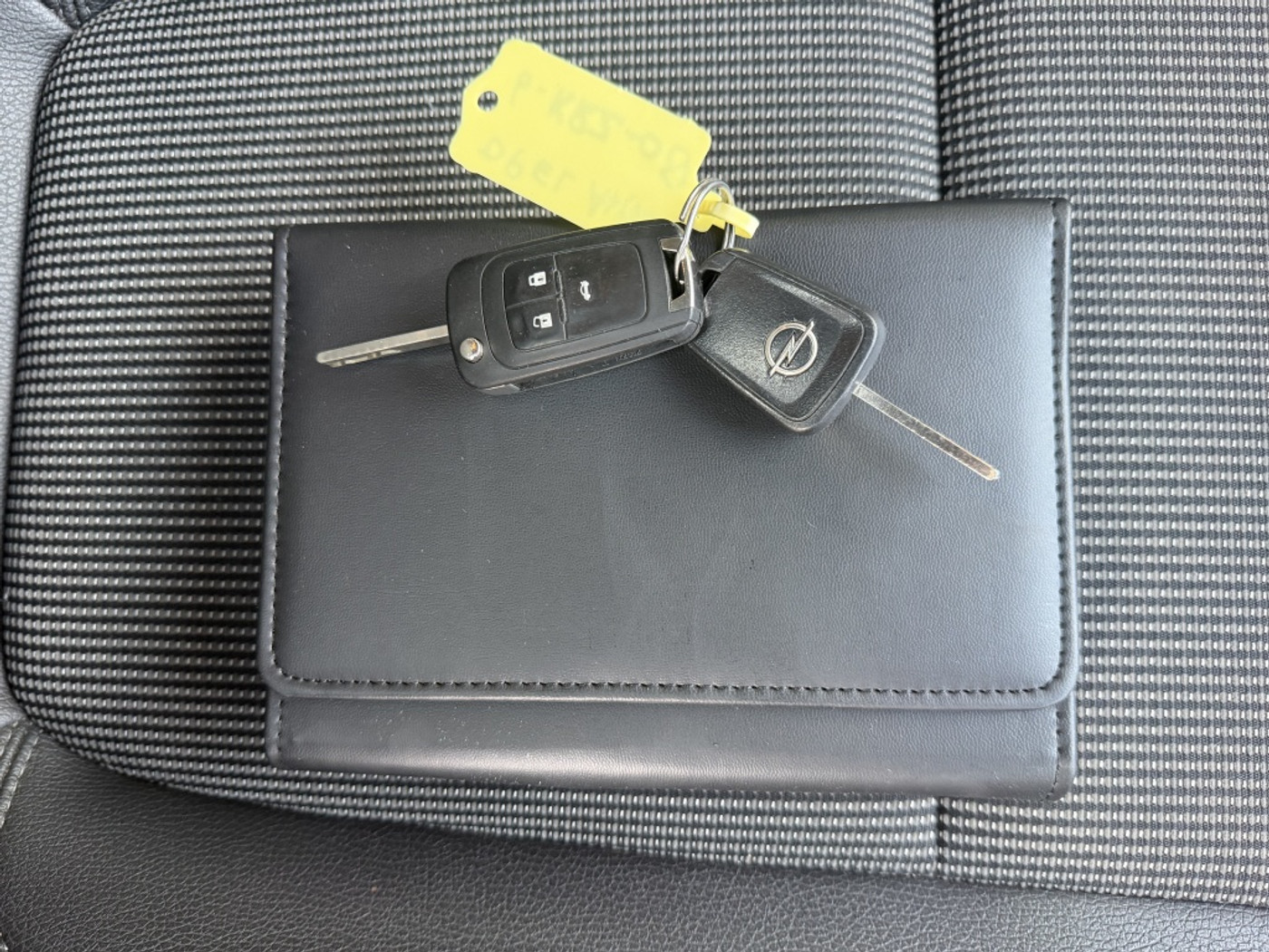 Foto van Opel Astra Notchback