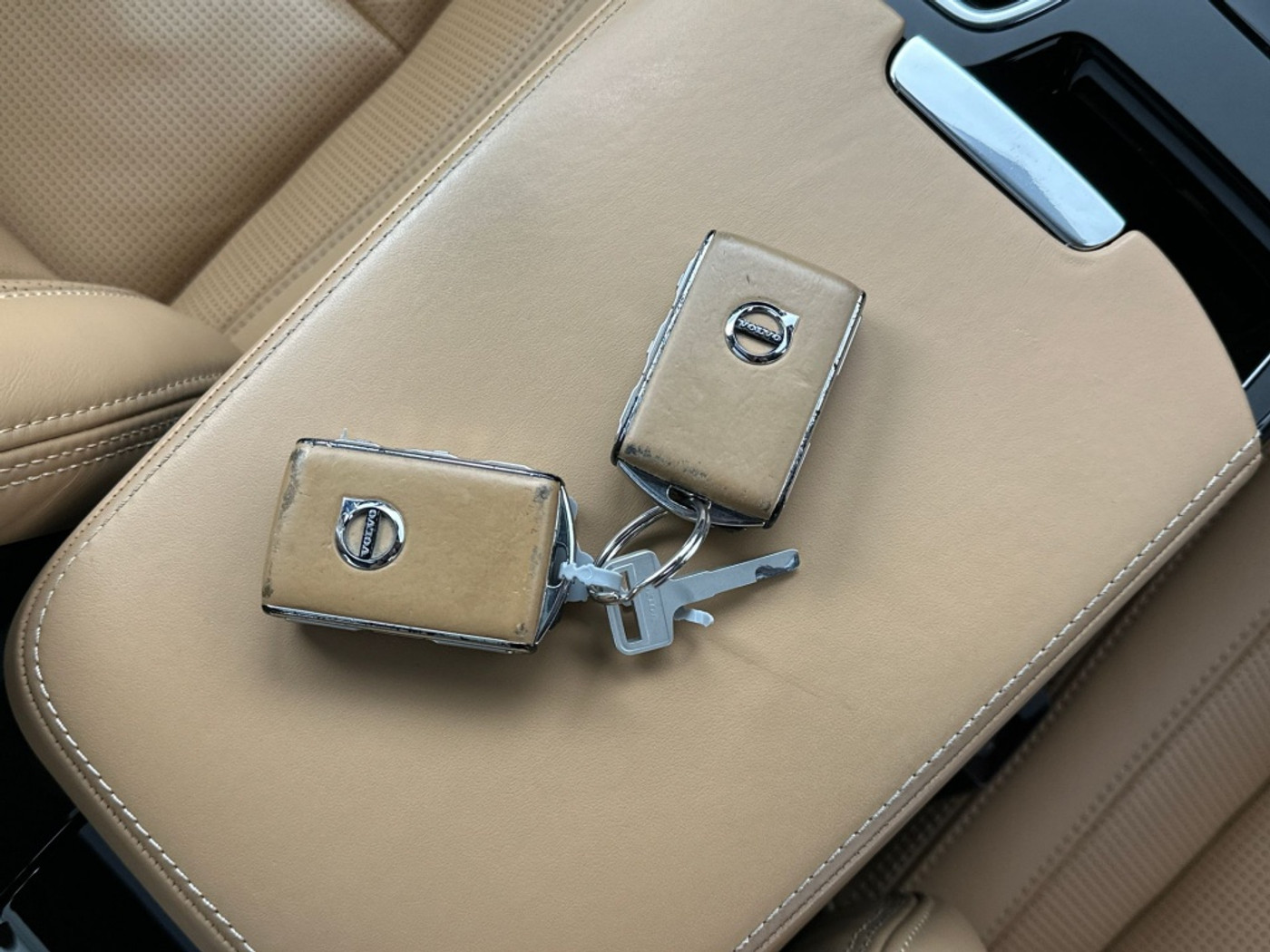Foto van Volvo S60 T8 Twin Engine