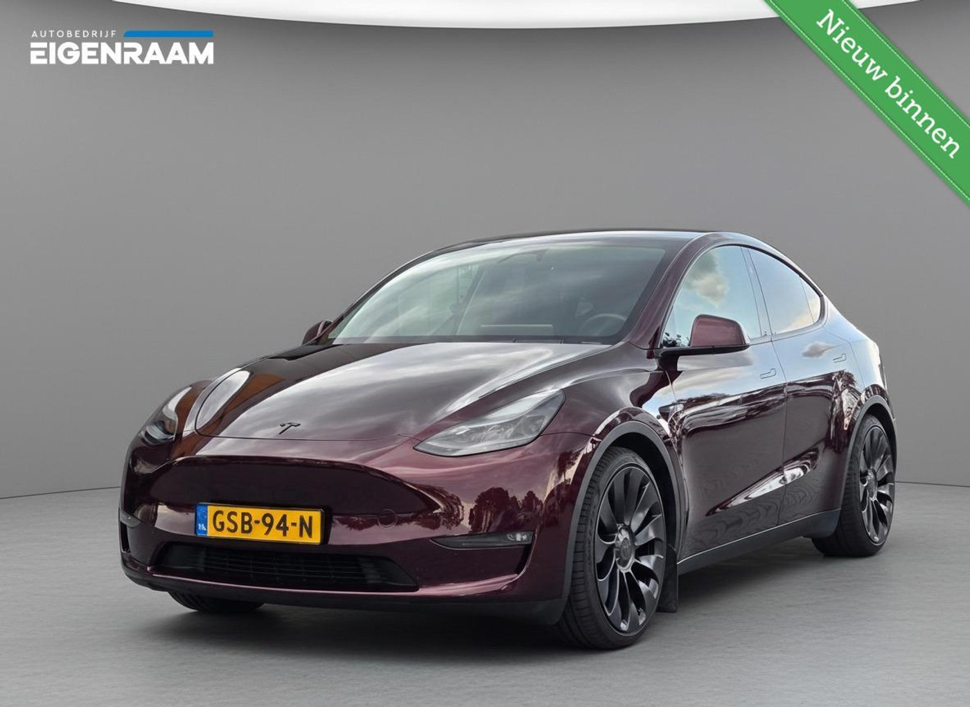 Tesla Model Y Performance | NAP | Zeer netjes 2024 - voorkant