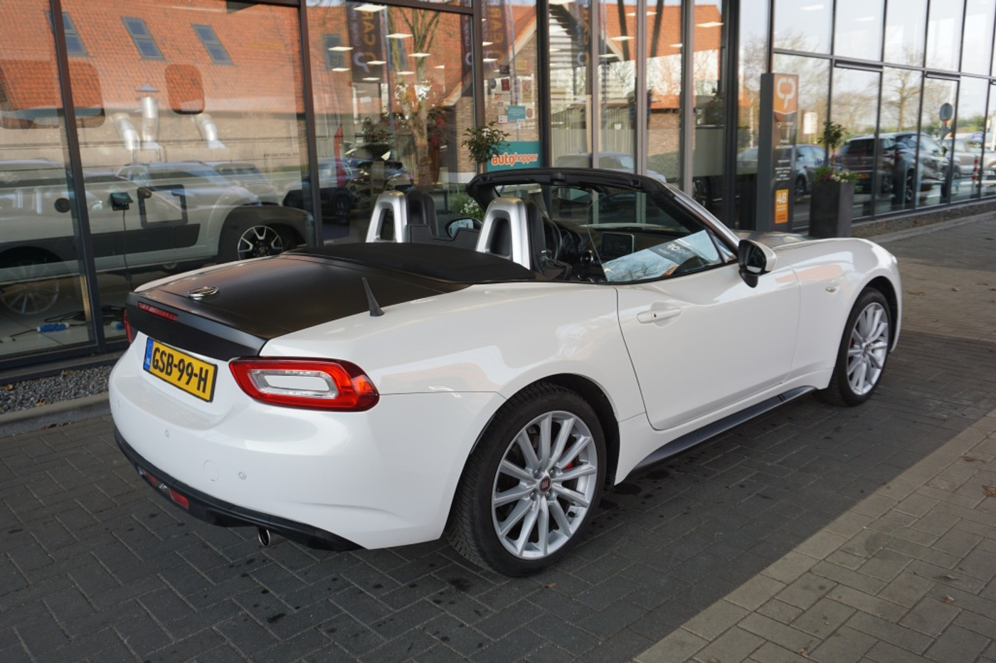Foto van Fiat Fiat 124 Spider