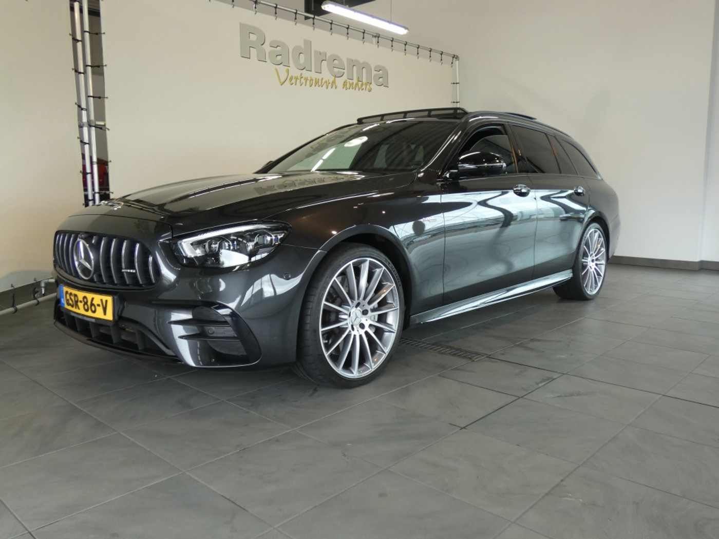 Mercedes-Benz AMG E 53 4Matic AMG 53 4MATIC Burmeister Panodak,Sportuitlaat Voll. 2021 - voorkant