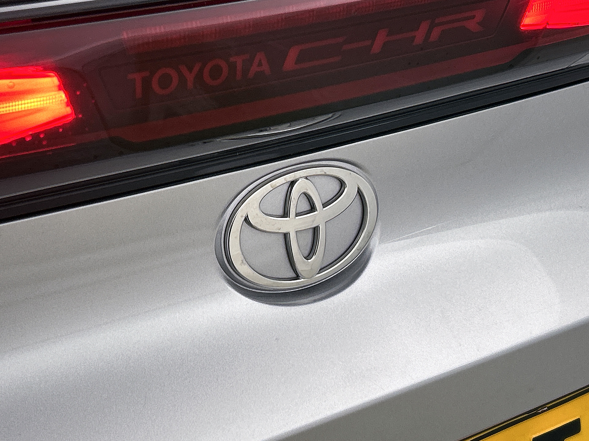 Foto van Toyota C-hr