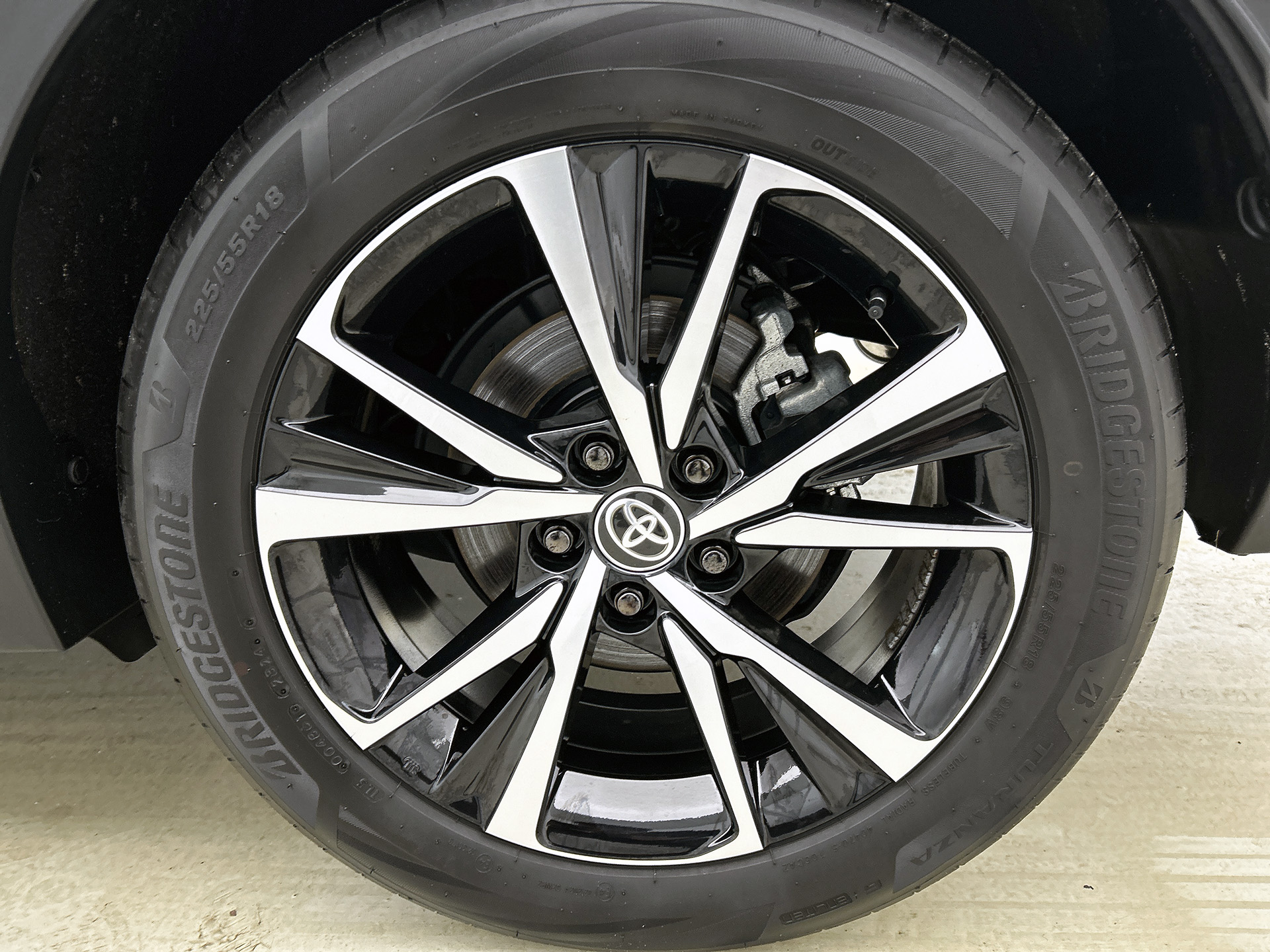 Foto van Toyota C-hr