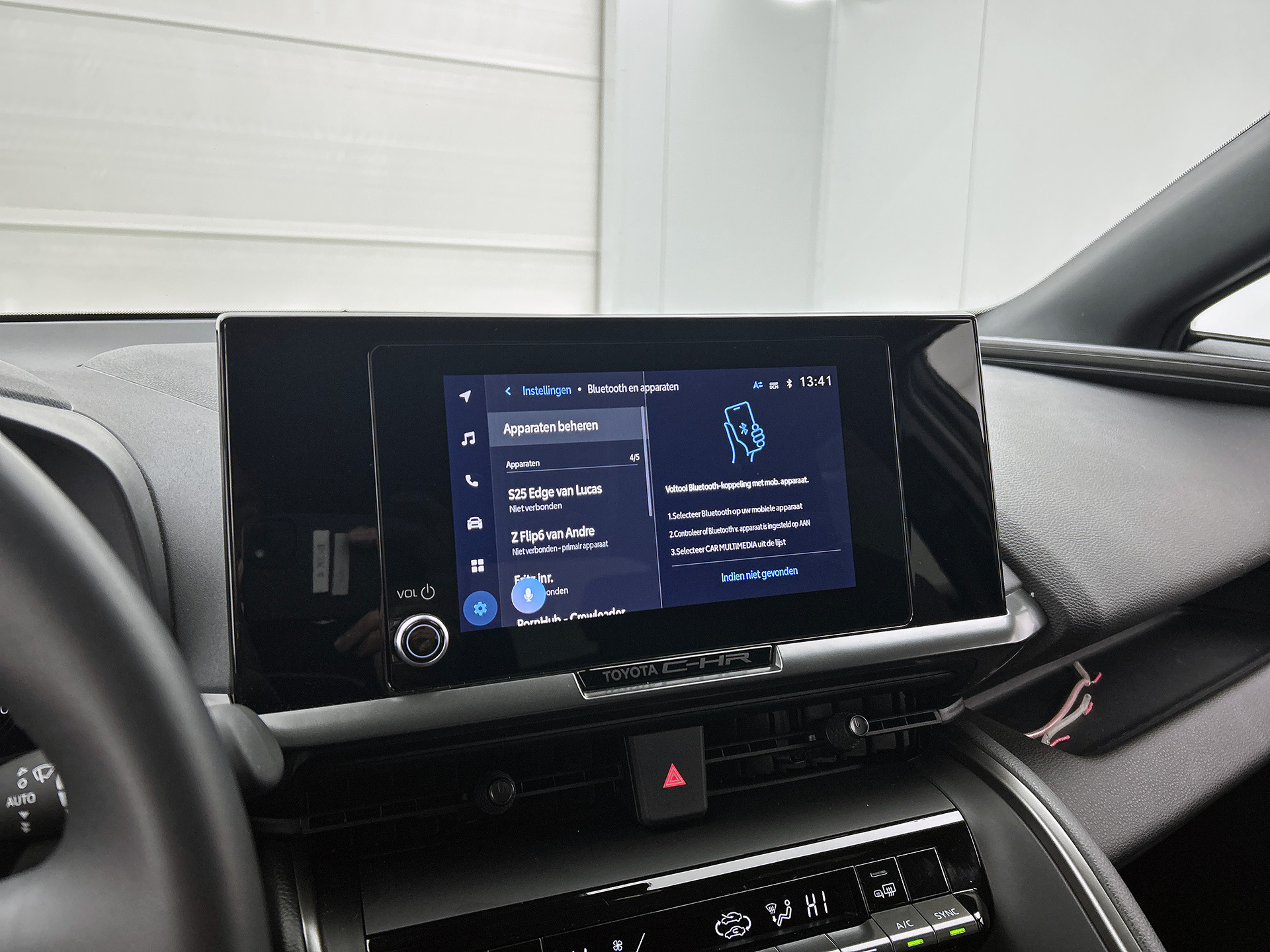 Foto van Toyota C-hr
