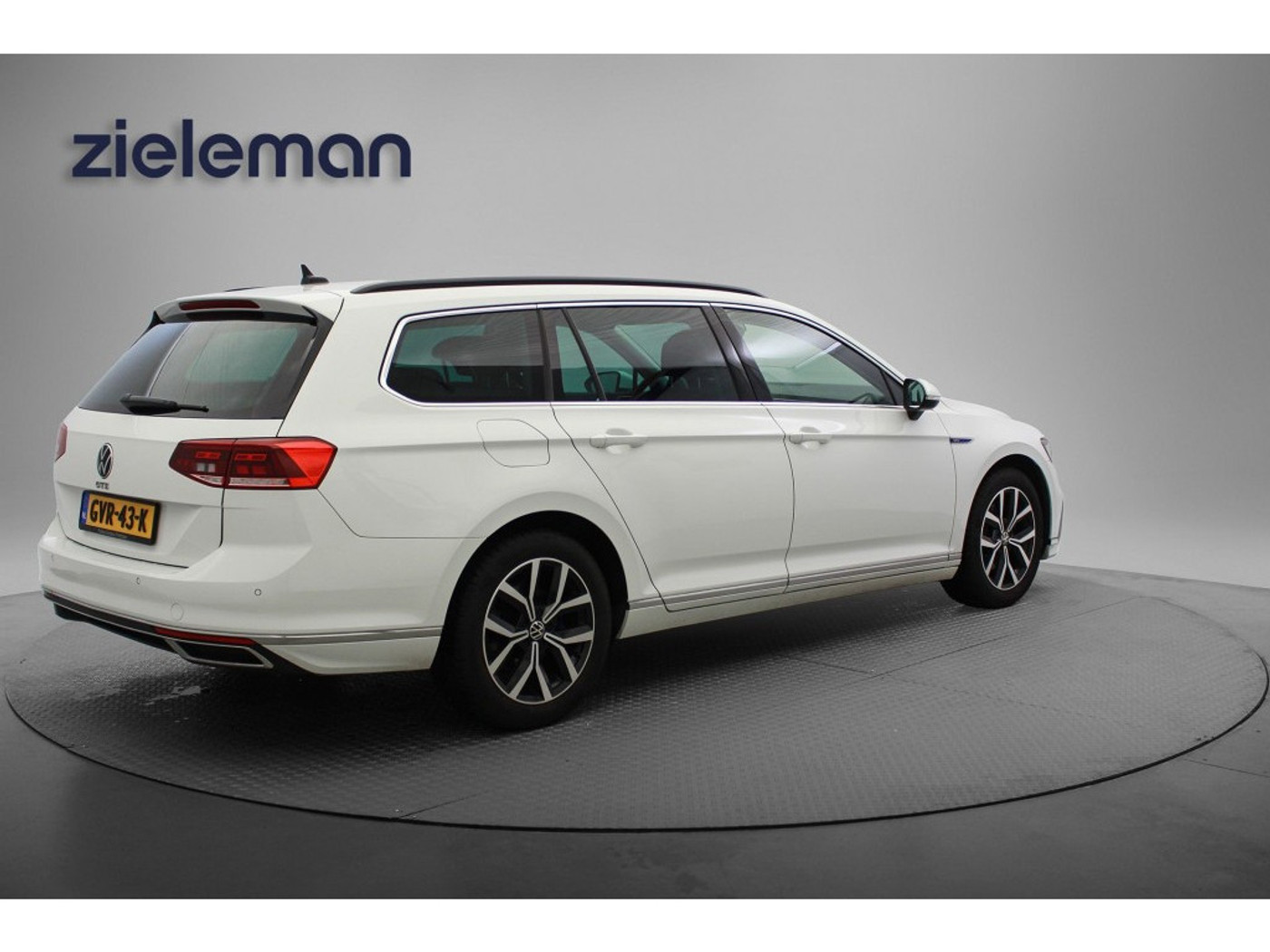 Foto van Volkswagen Passat
