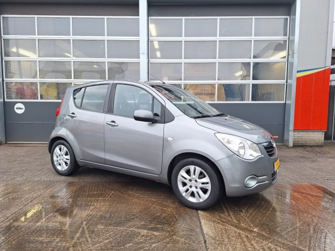 Foto van Opel Agila