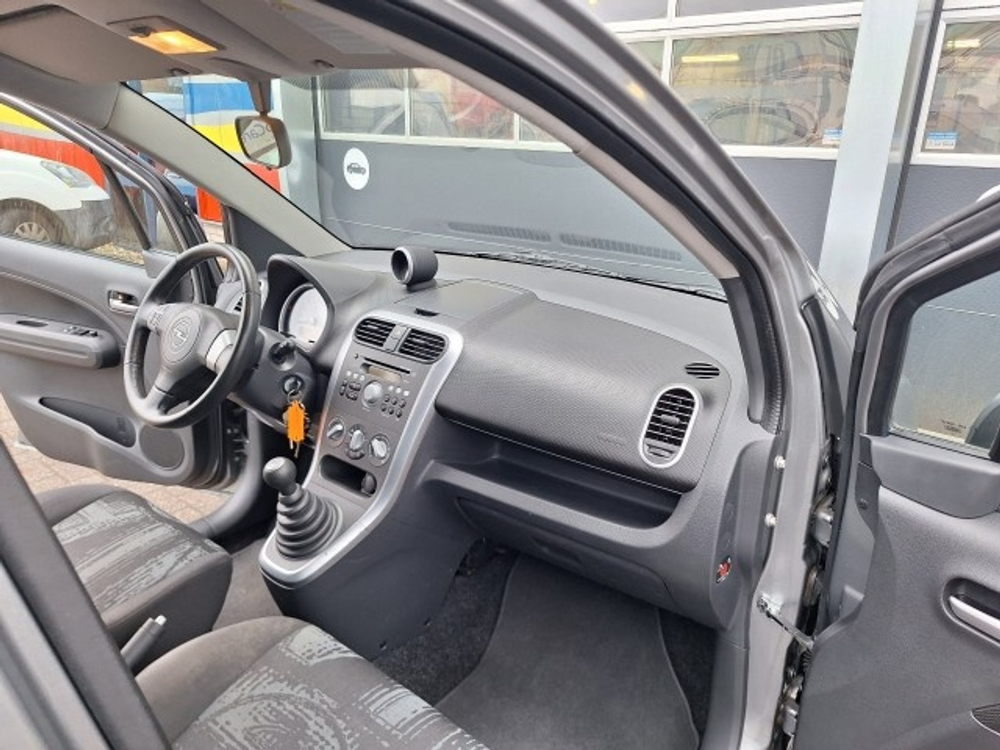 Foto van Opel Agila