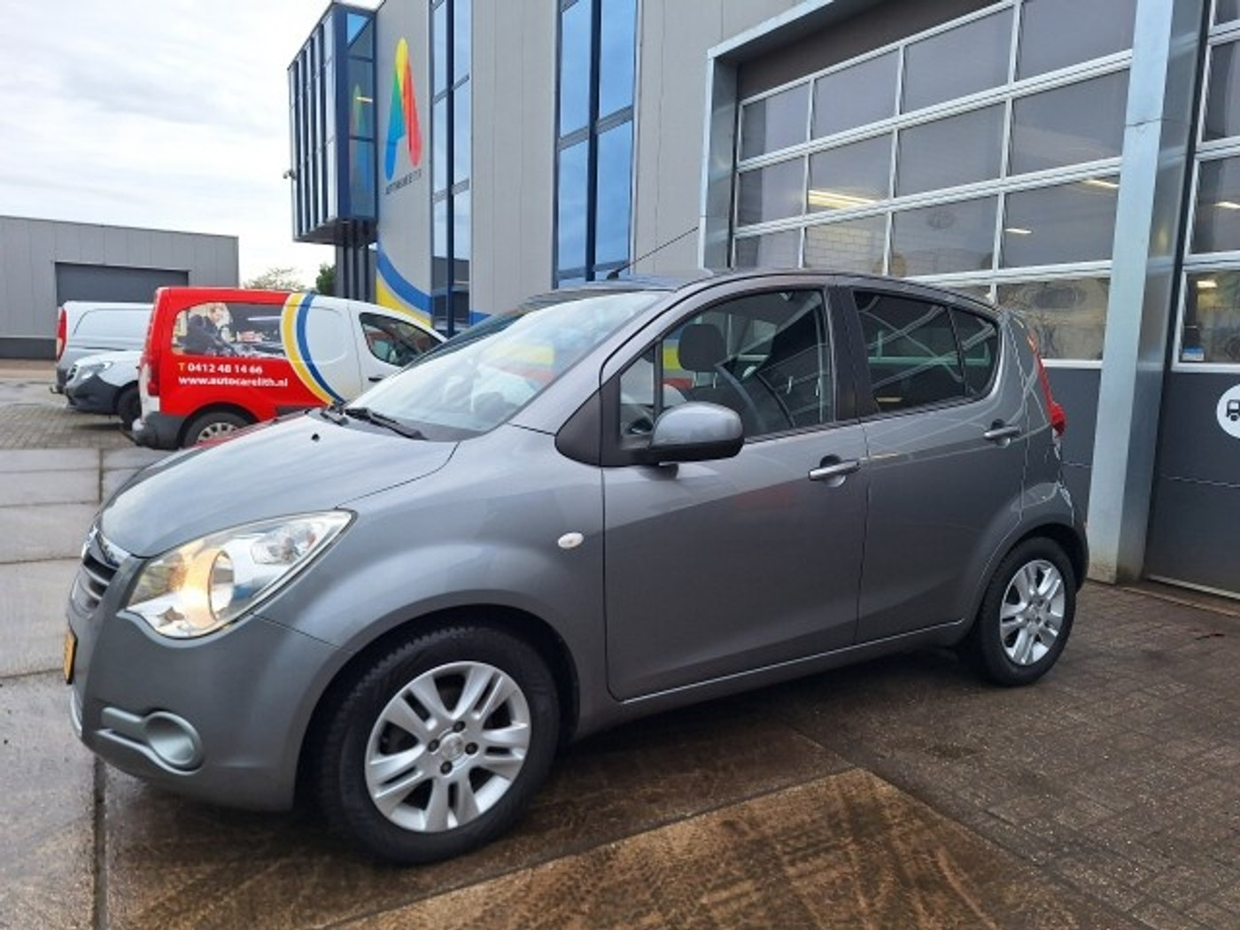 Foto van Opel Agila