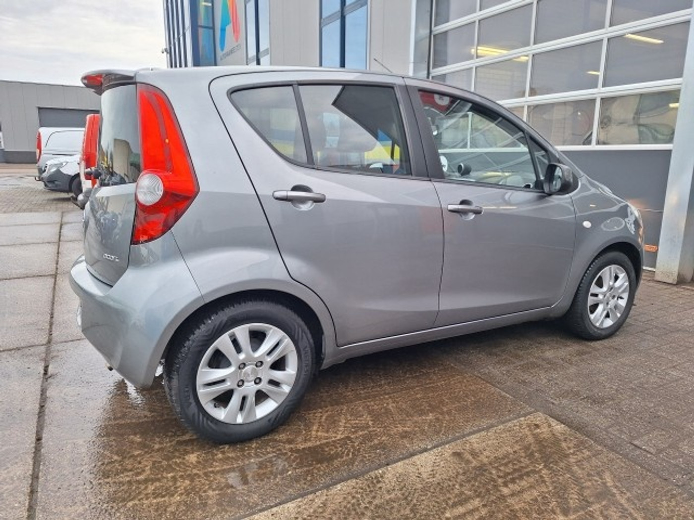 Foto van Opel Agila