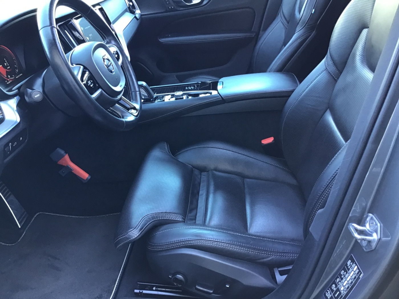 Foto van Volvo V60 T8 Twin Engine