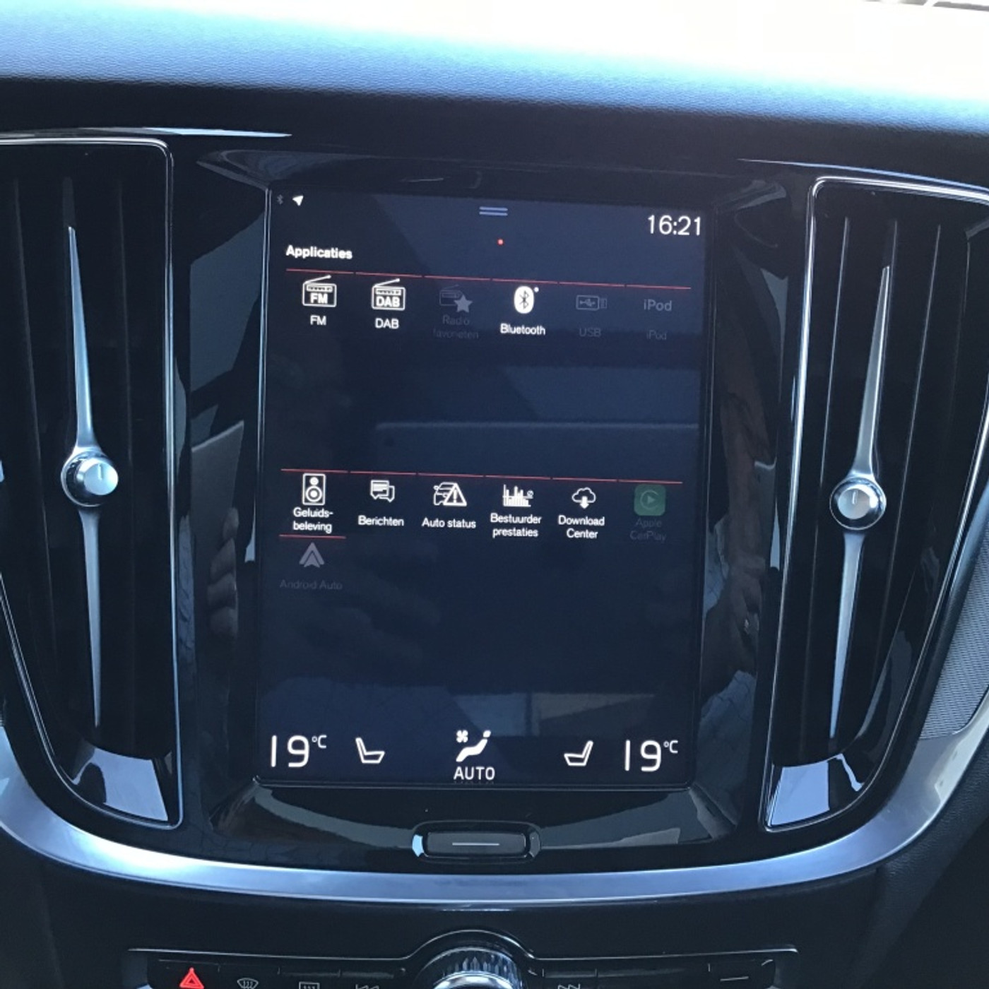Foto van Volvo V60 T8 Twin Engine