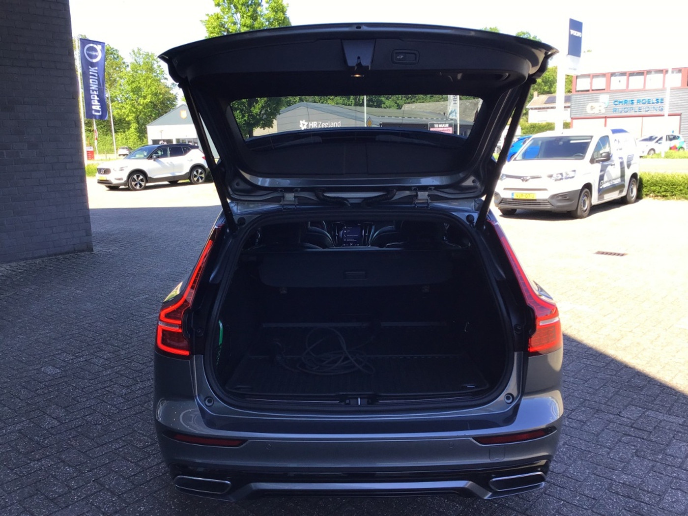 Foto van Volvo V60 T8 Twin Engine