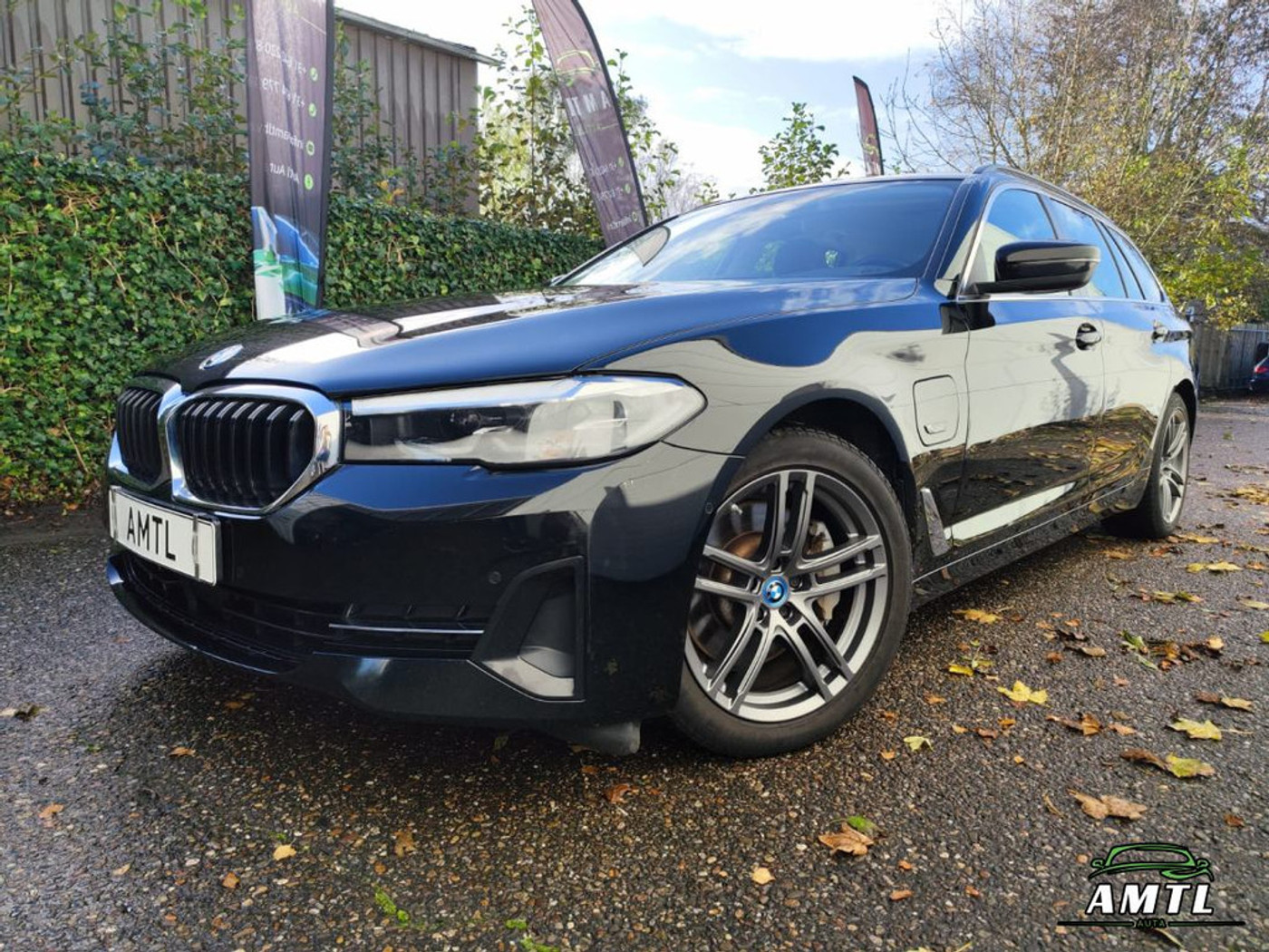 BMW 5 Series - 2.0 530E SPORT LINE SW 2021 - voorkant