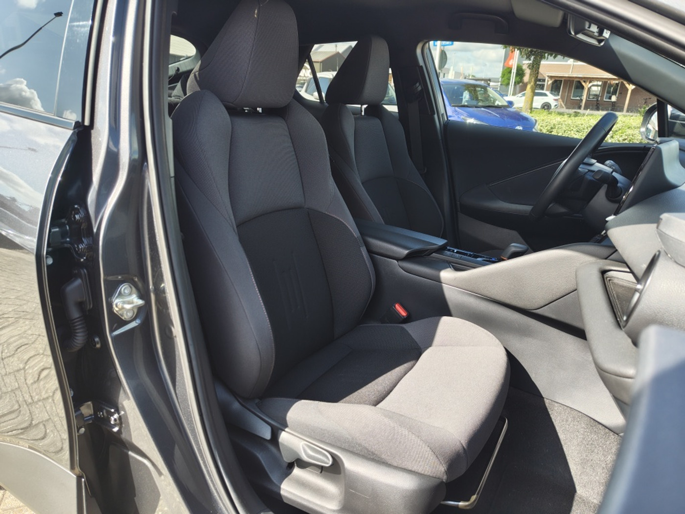 Foto van Toyota Toyota C-hr