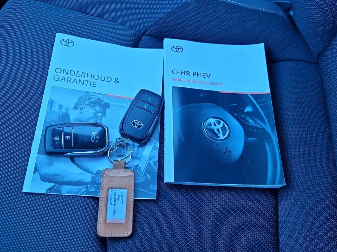 Foto van Toyota Toyota C-hr