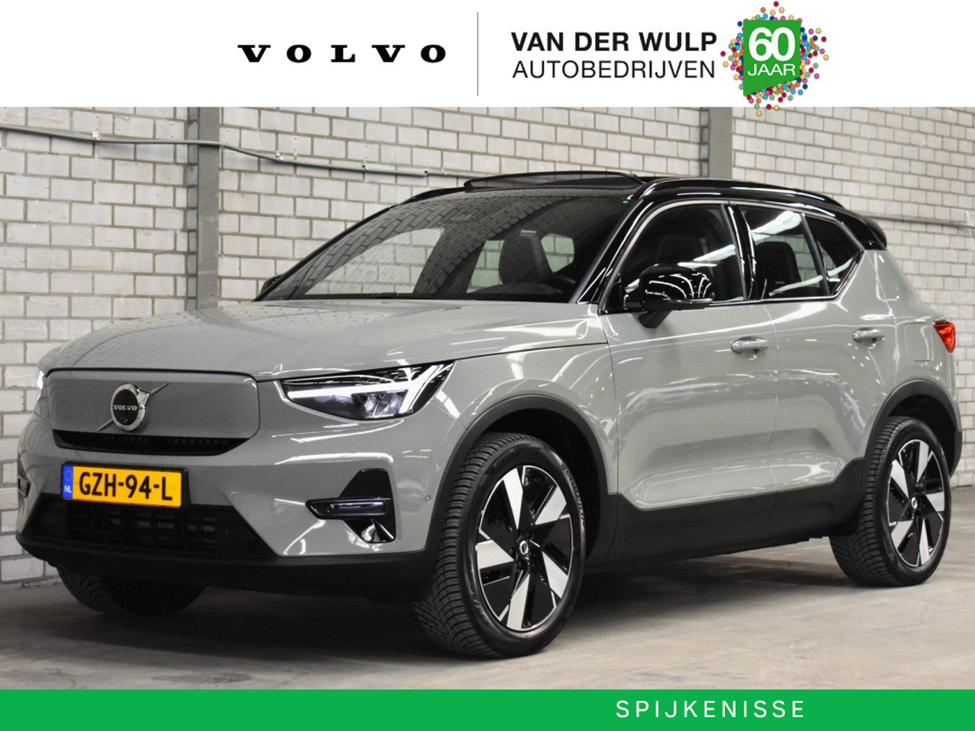 Volvo Ex40 Extended Range Ultra 82kWh/252pk | Allseasons | Schuifdak 2025 - voorkant