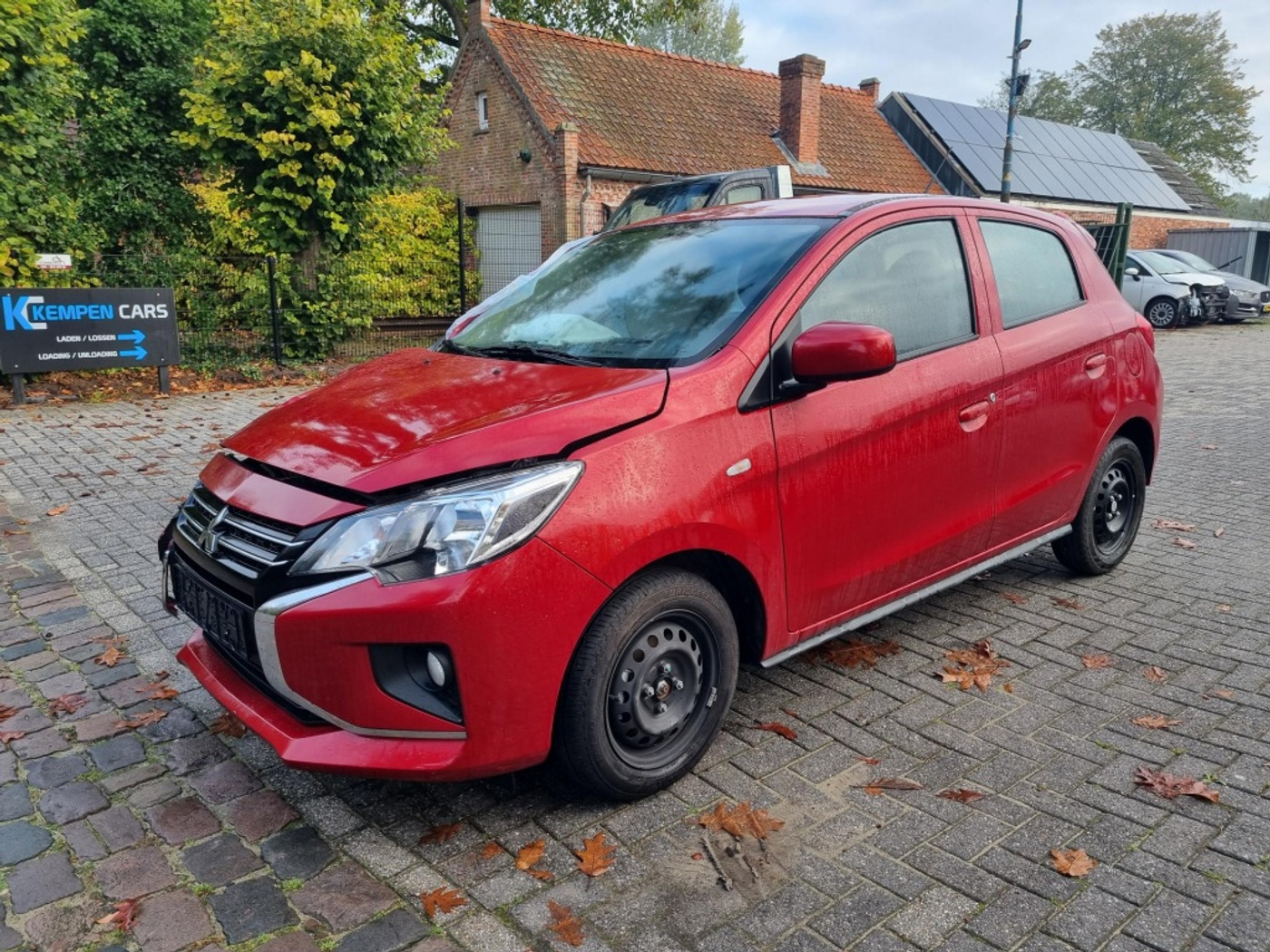 Mitsubishi Mitsubishi Space Star 1.2 Connect+ 2025 - voorkant