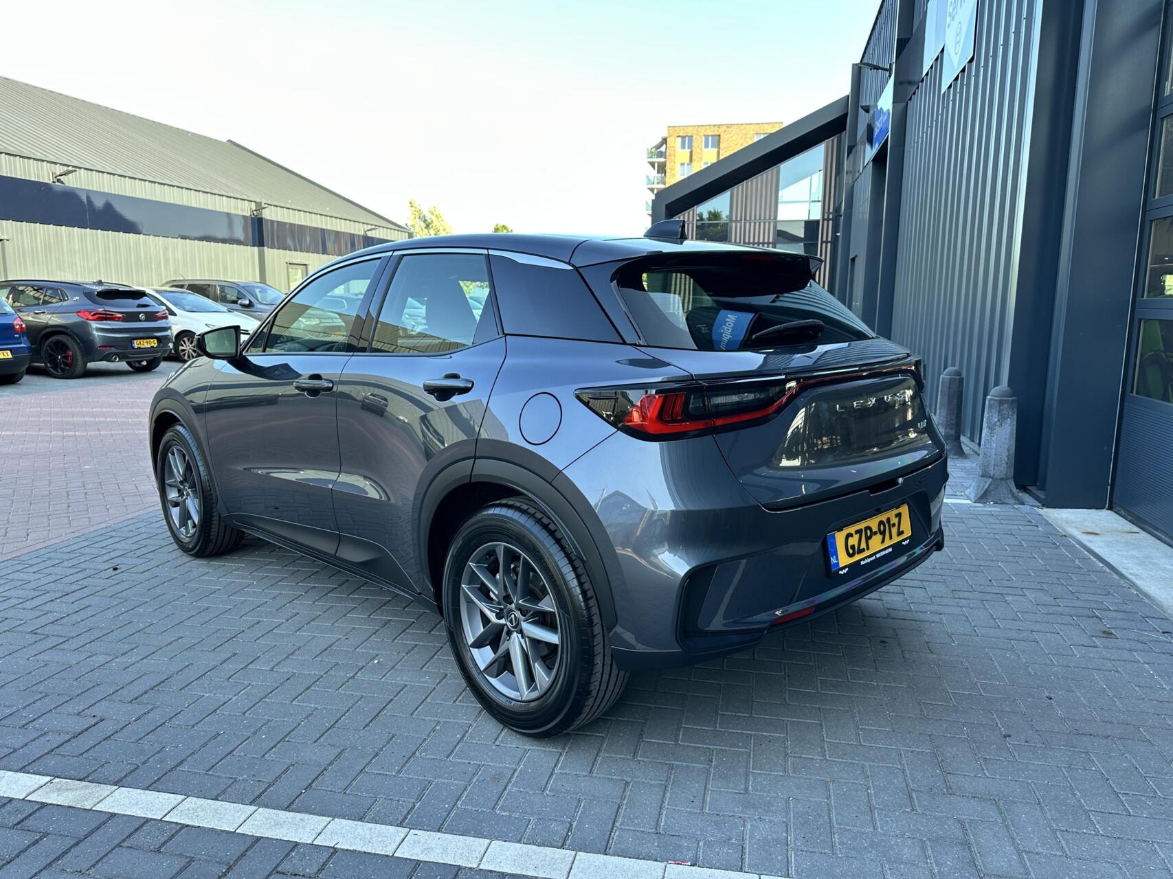 Foto van Lexus Lexus LBX