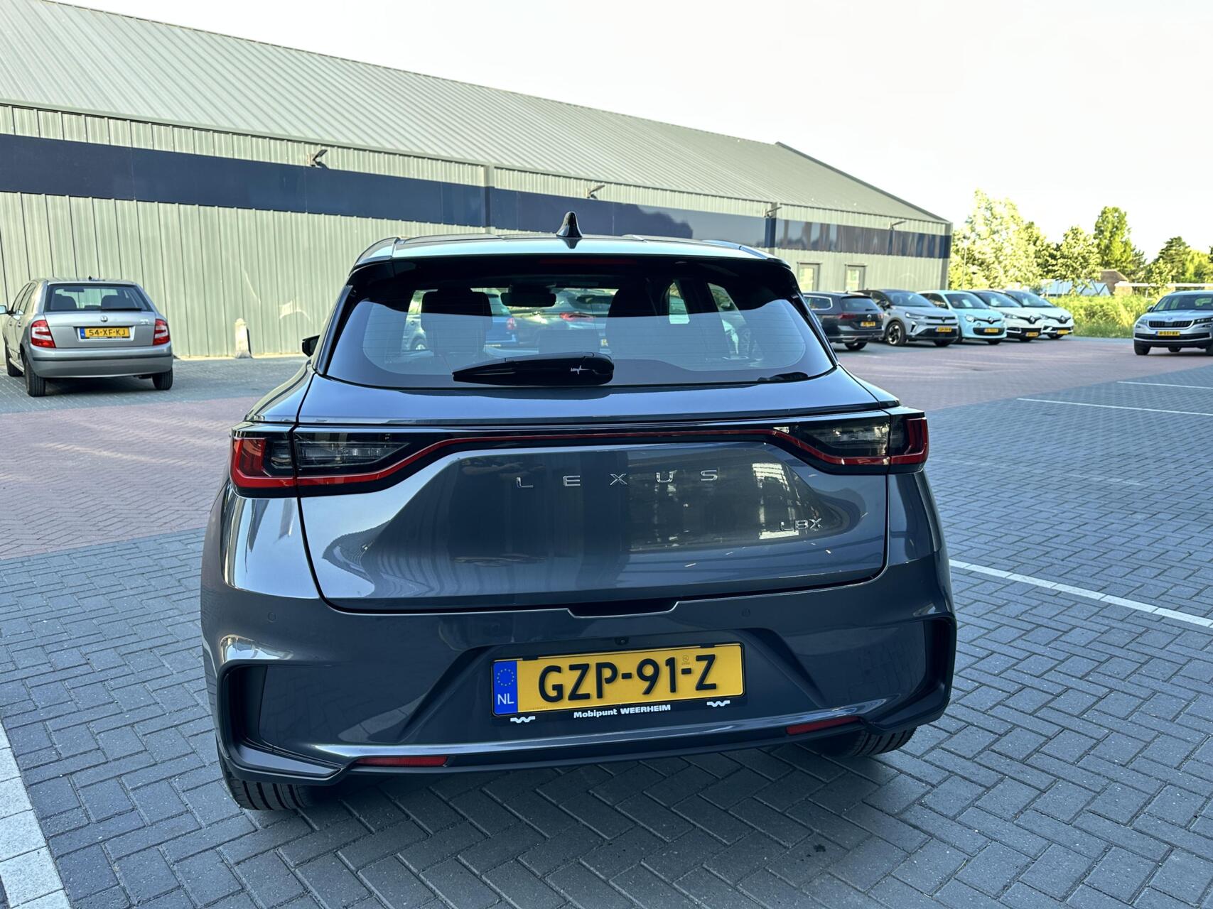 Foto van Lexus Lexus LBX