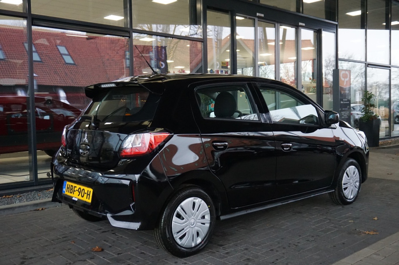 Foto van Mitsubishi Space Star
