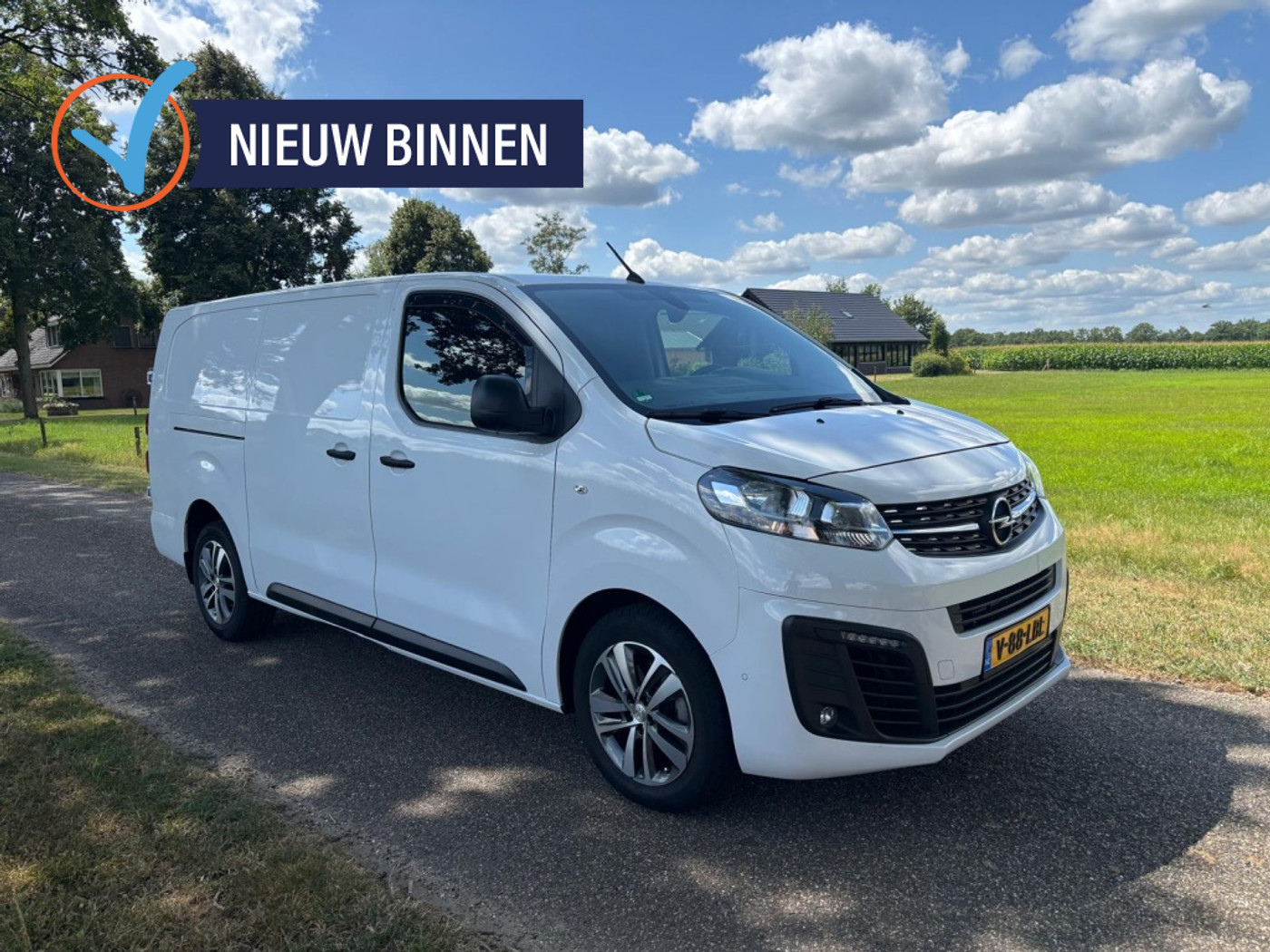 Opel Vivaro 2.0 CDTI L3H1 Edit. | Camera | Licht metaal | Cruise Control | Navigatie | CarPlay | 2023 - voorkant