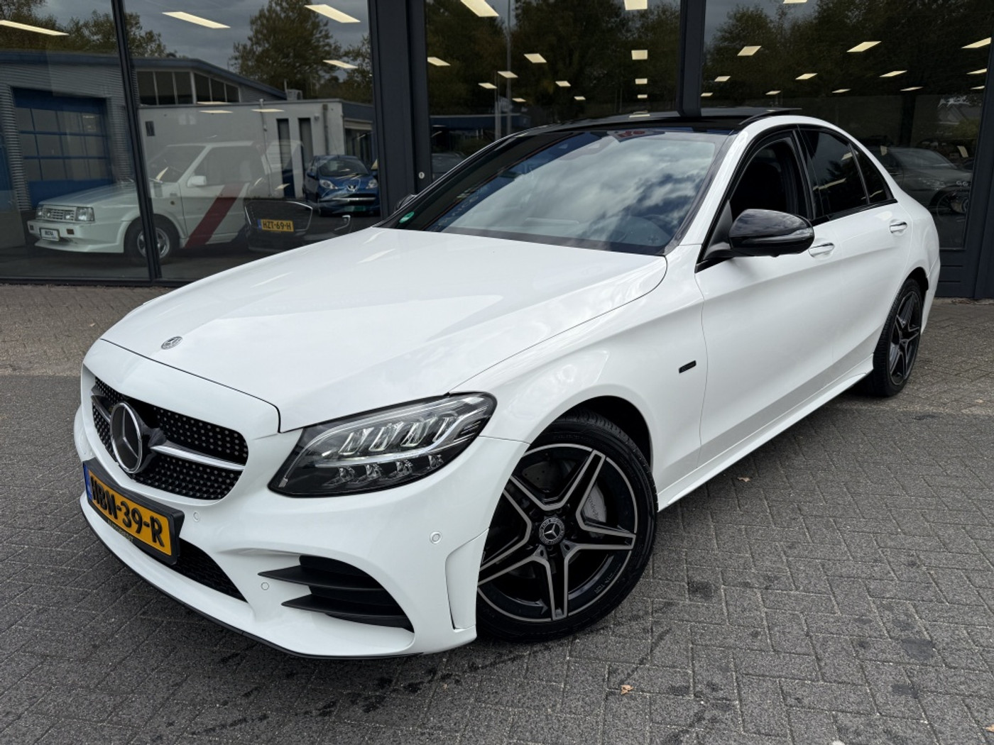 Mercedes-Benz C 300 E 300e Amg Hybride Elekt. schuifdak / Burmaster / Head up!!! 2020 - voorkant