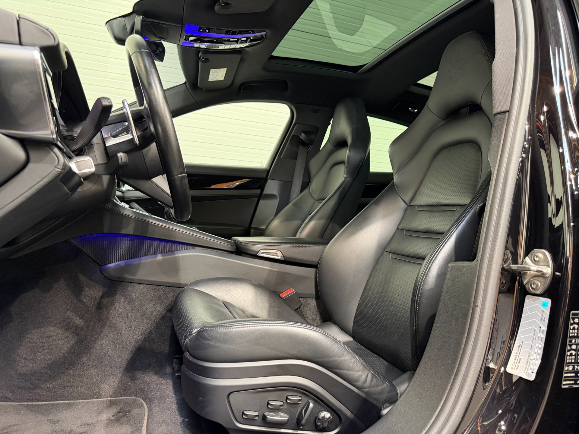 Foto van Porsche Panamera 4 E-hybrid