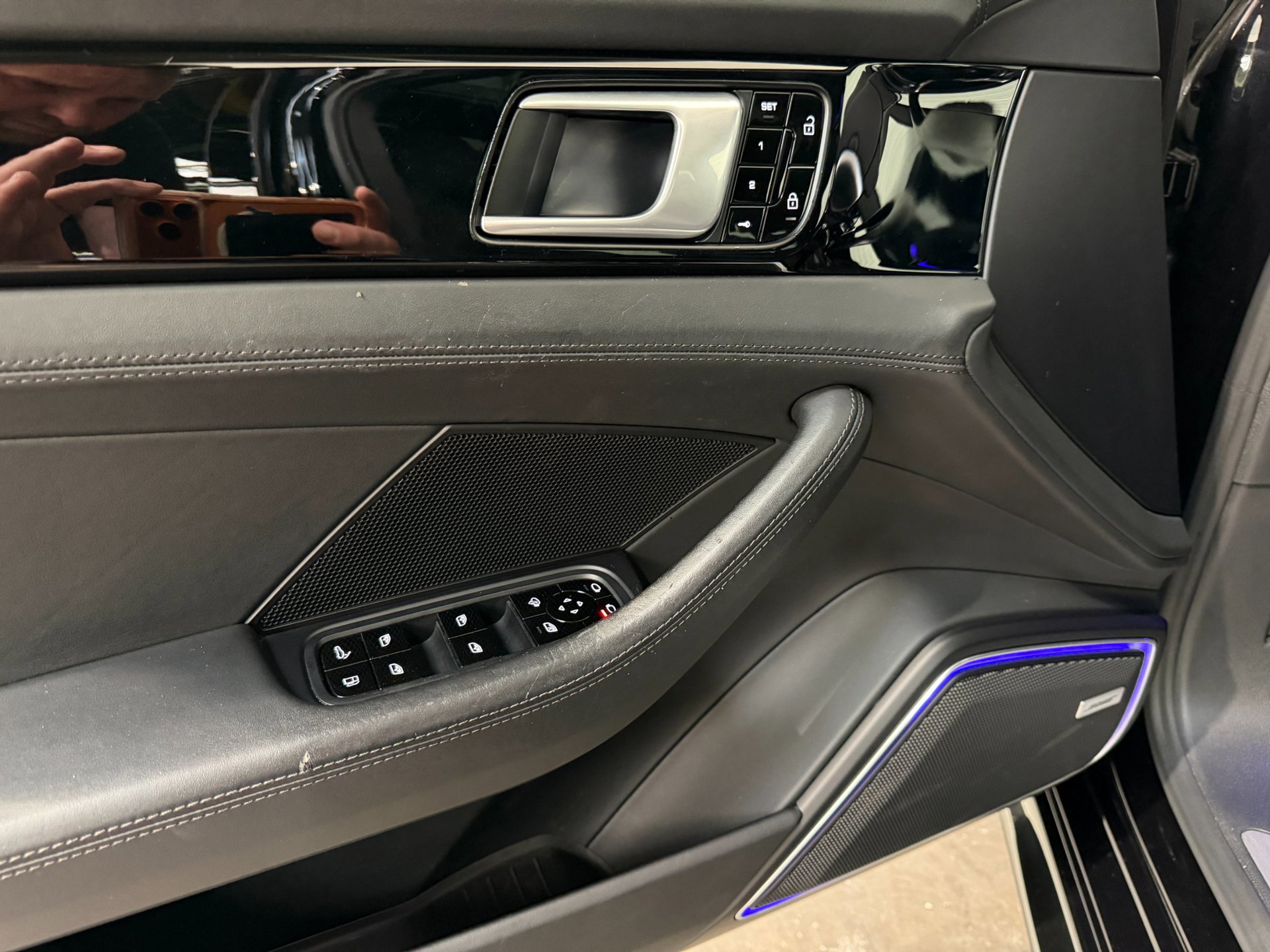 Foto van Porsche Panamera 4 E-hybrid