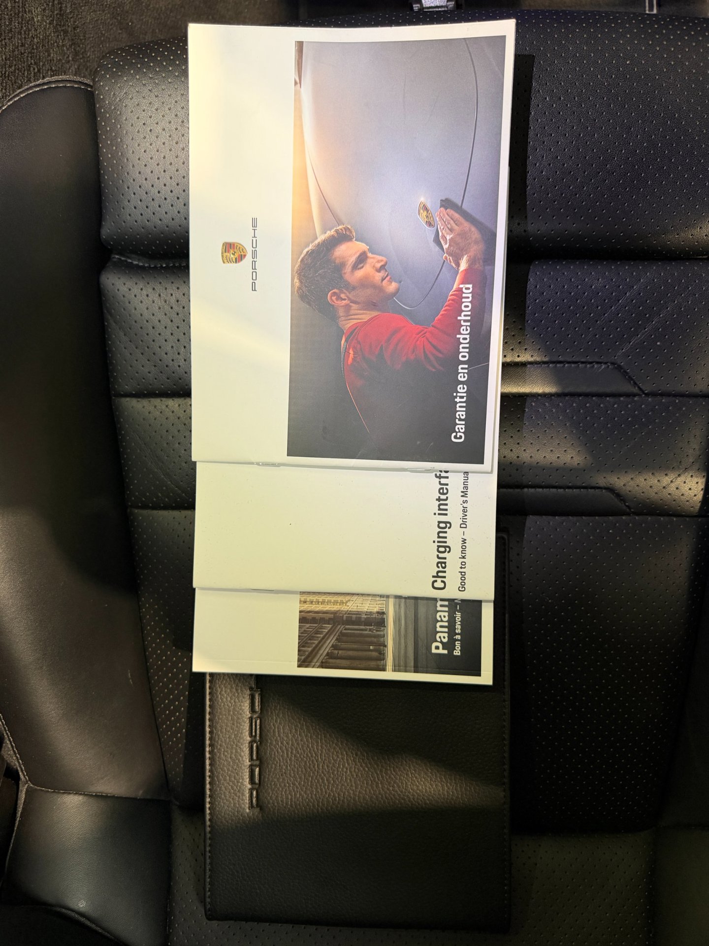 Foto van Porsche Panamera 4 E-hybrid