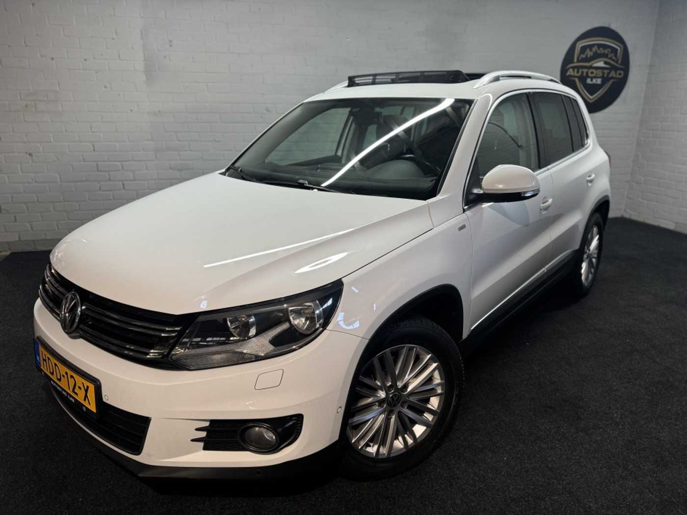 Volkswagen Tiguan 1.4 TSI Sport&Style*2015*Ecc|Cruise|Cup|Pano 2015 - voorkant