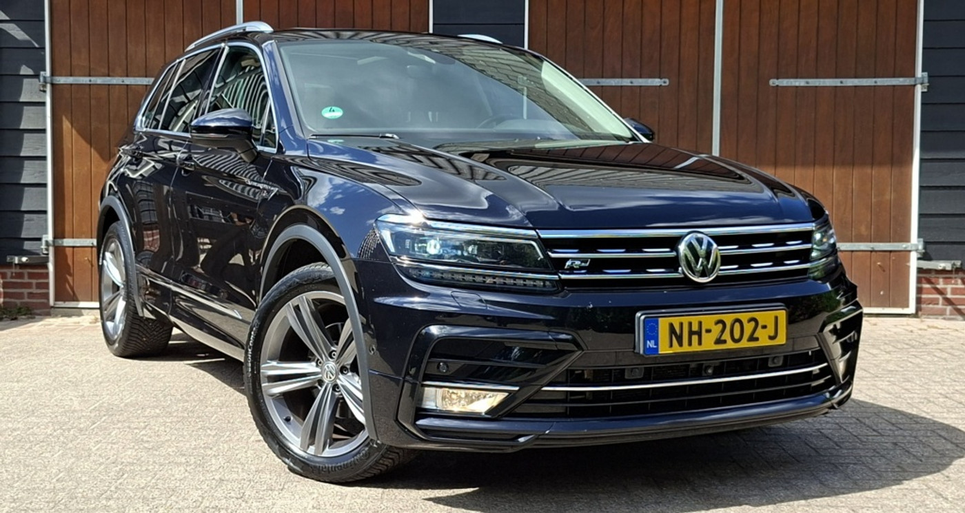 Volkswagen Tiguan 2.0 TDI Highline | R-Line | Trekhaak | Lederen bekleding | Adaptive Cruise | 2016 - voorkant