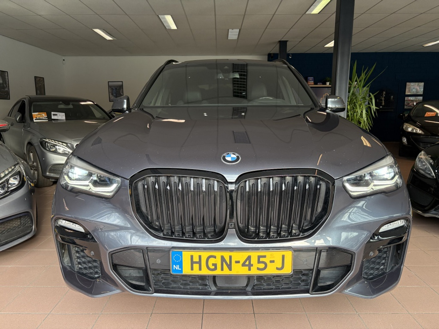 Foto van BMW X5 Xdrive45e