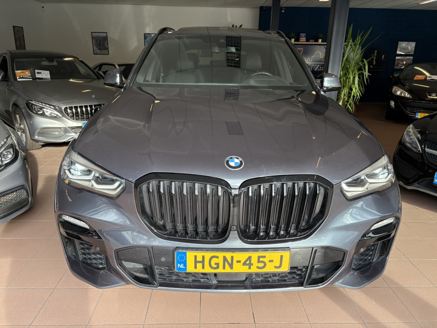 Foto van BMW X5 Xdrive45e