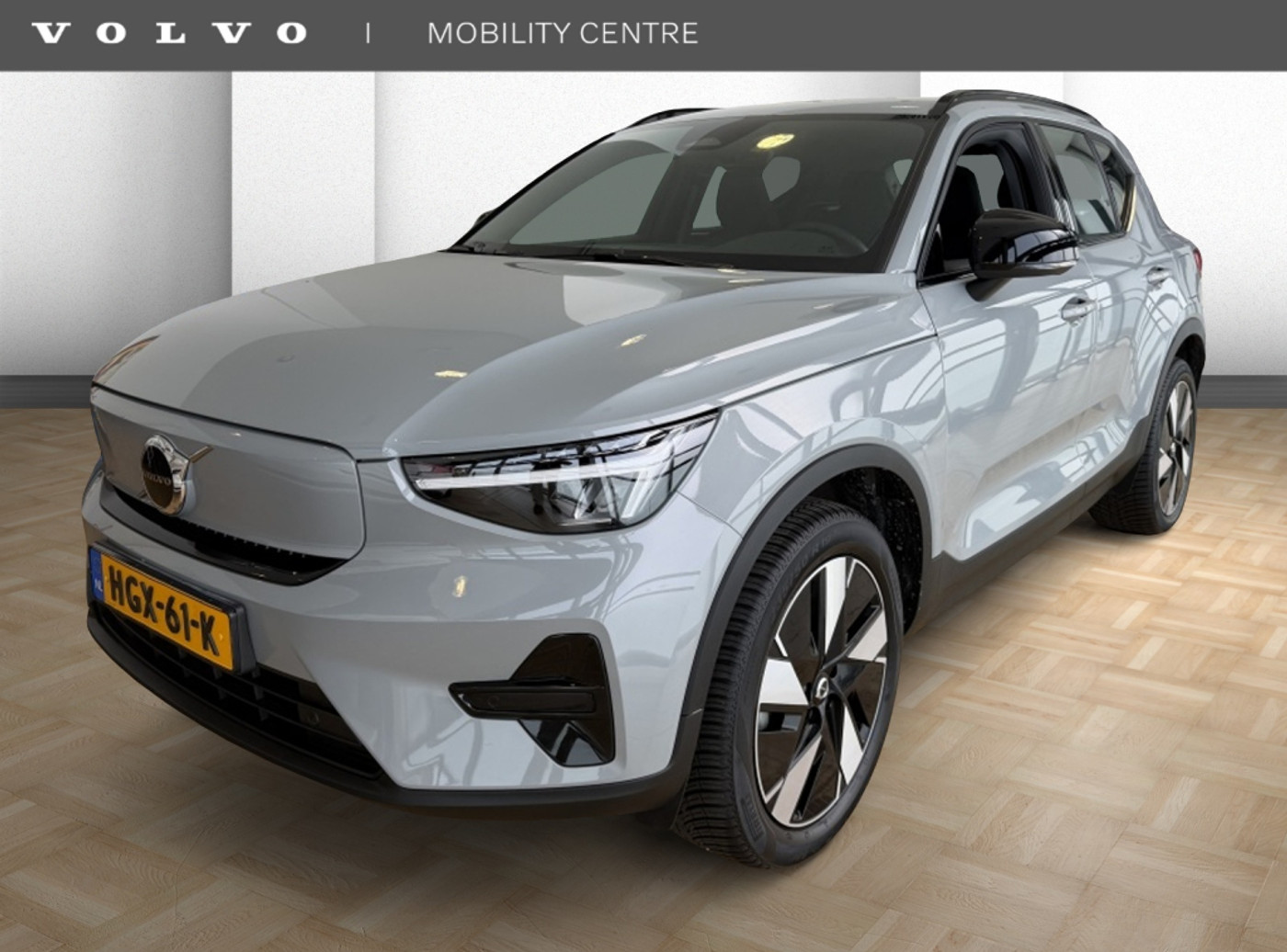 Volvo Ex40 Extended Plus 82kWh | Trekhaak | Stoel-/Stuurverwarming | 2025 - voorkant