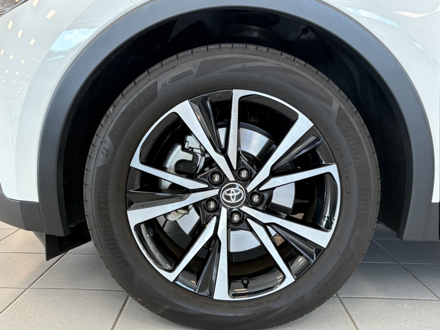 Foto van Toyota C-hr