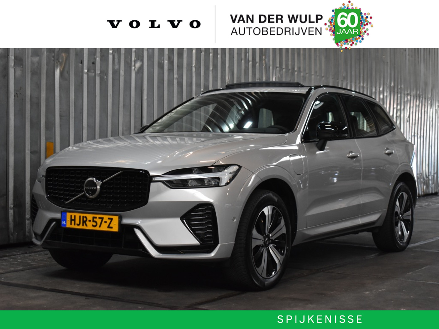 Volvo Xc60 T6 350PK AWD Plus Dark | Schuifdak | Trekhaak | Leder | BLIS | A 2025 - voorkant