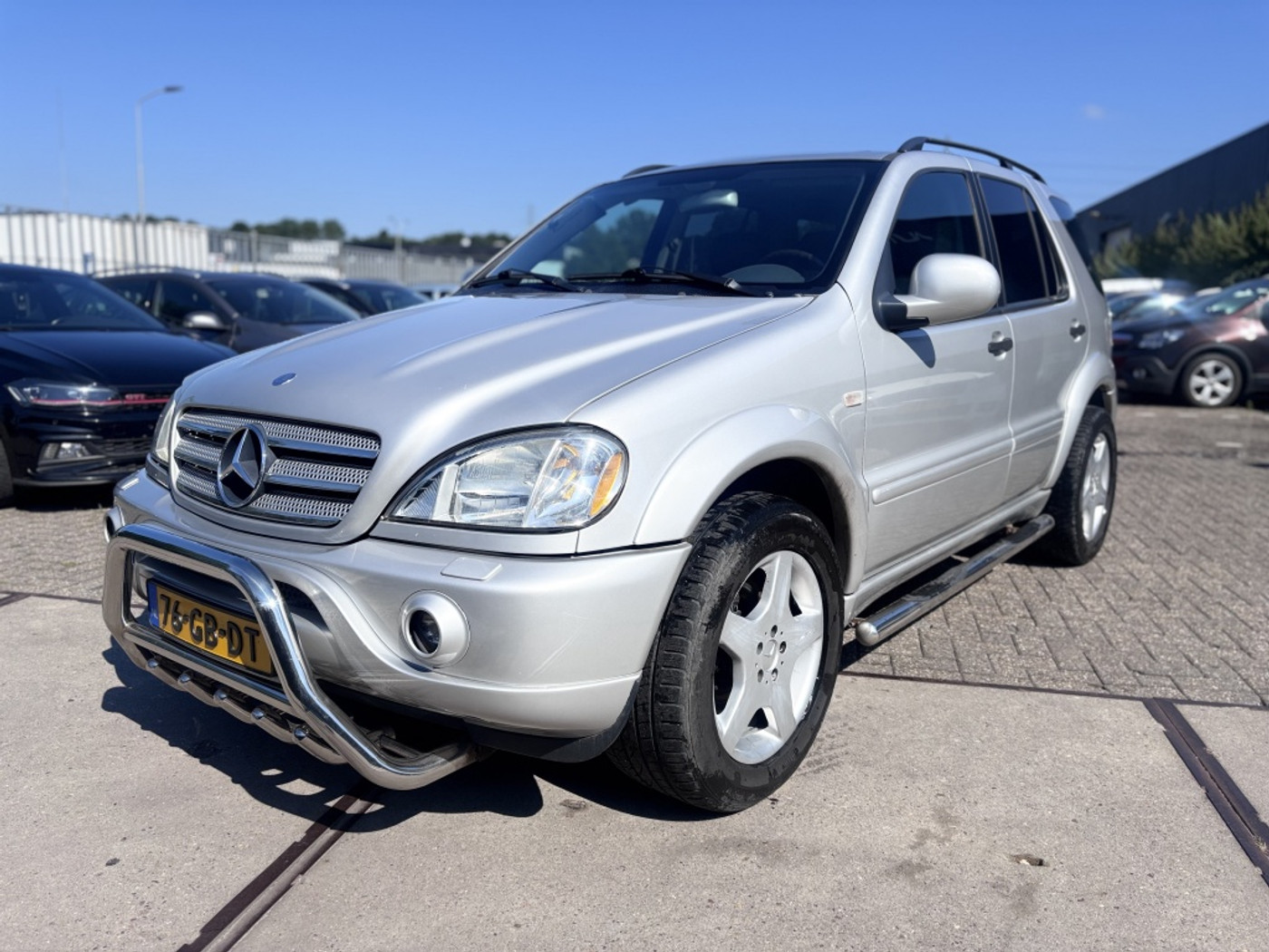 Mercedes-Benz ML 55 AMG AMG 55 2000 - voorkant