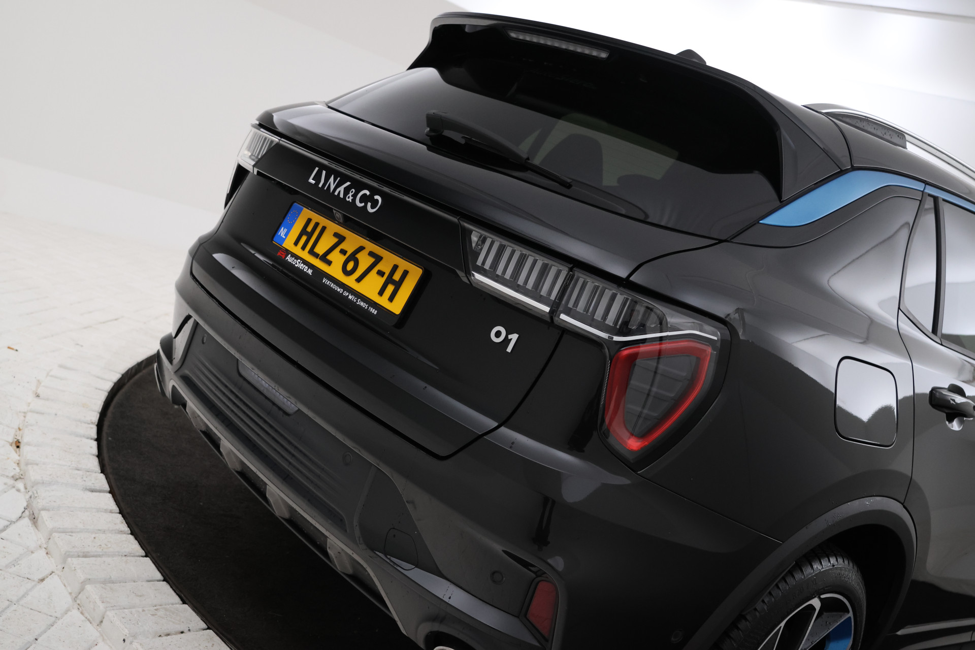 Foto van Lynk&co LYNK & Co 01