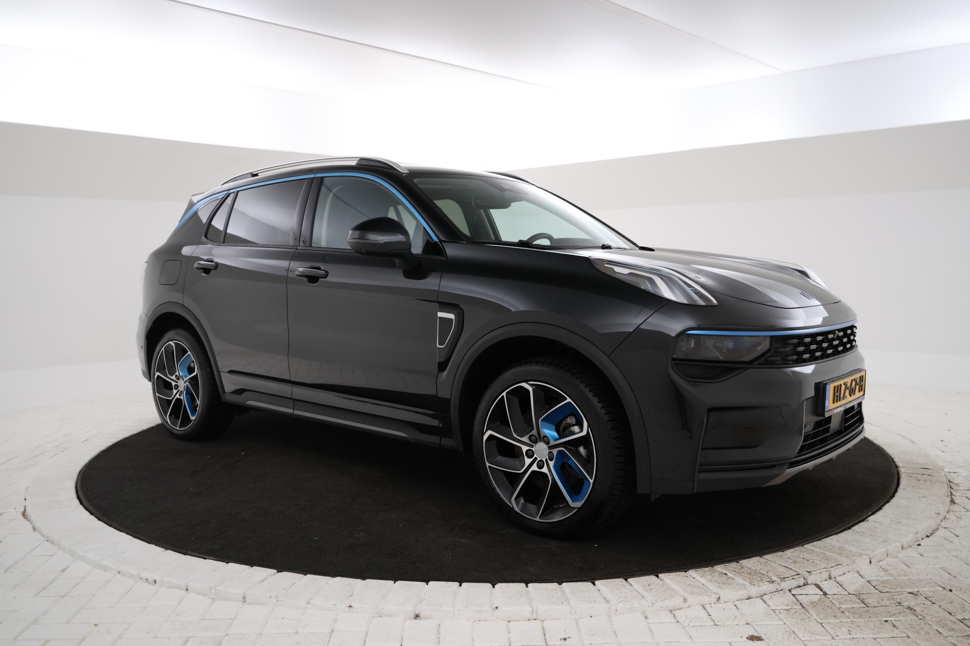 Foto van Lynk&co LYNK & Co 01