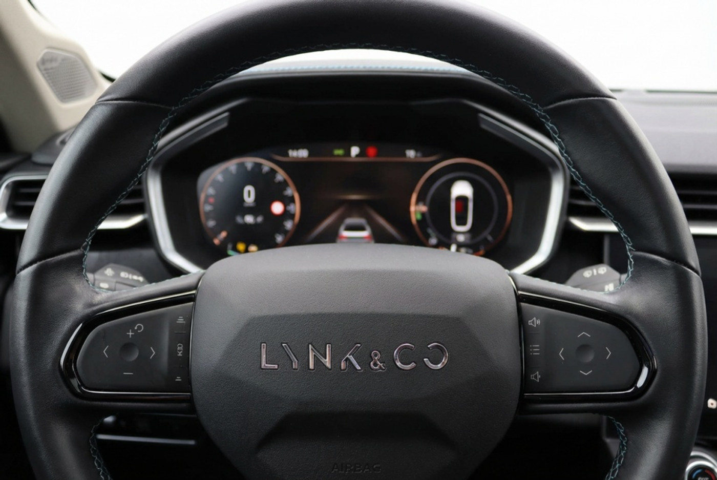 Foto van Lynk&co LYNK & Co 01