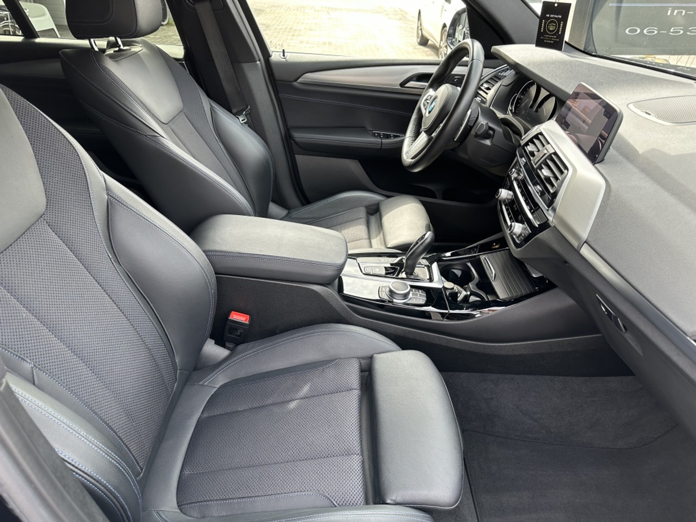 Foto van BMW X3 Xdrive20i