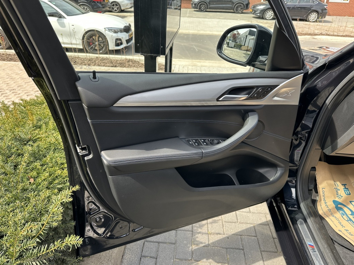 Foto van BMW X3 Xdrive20i