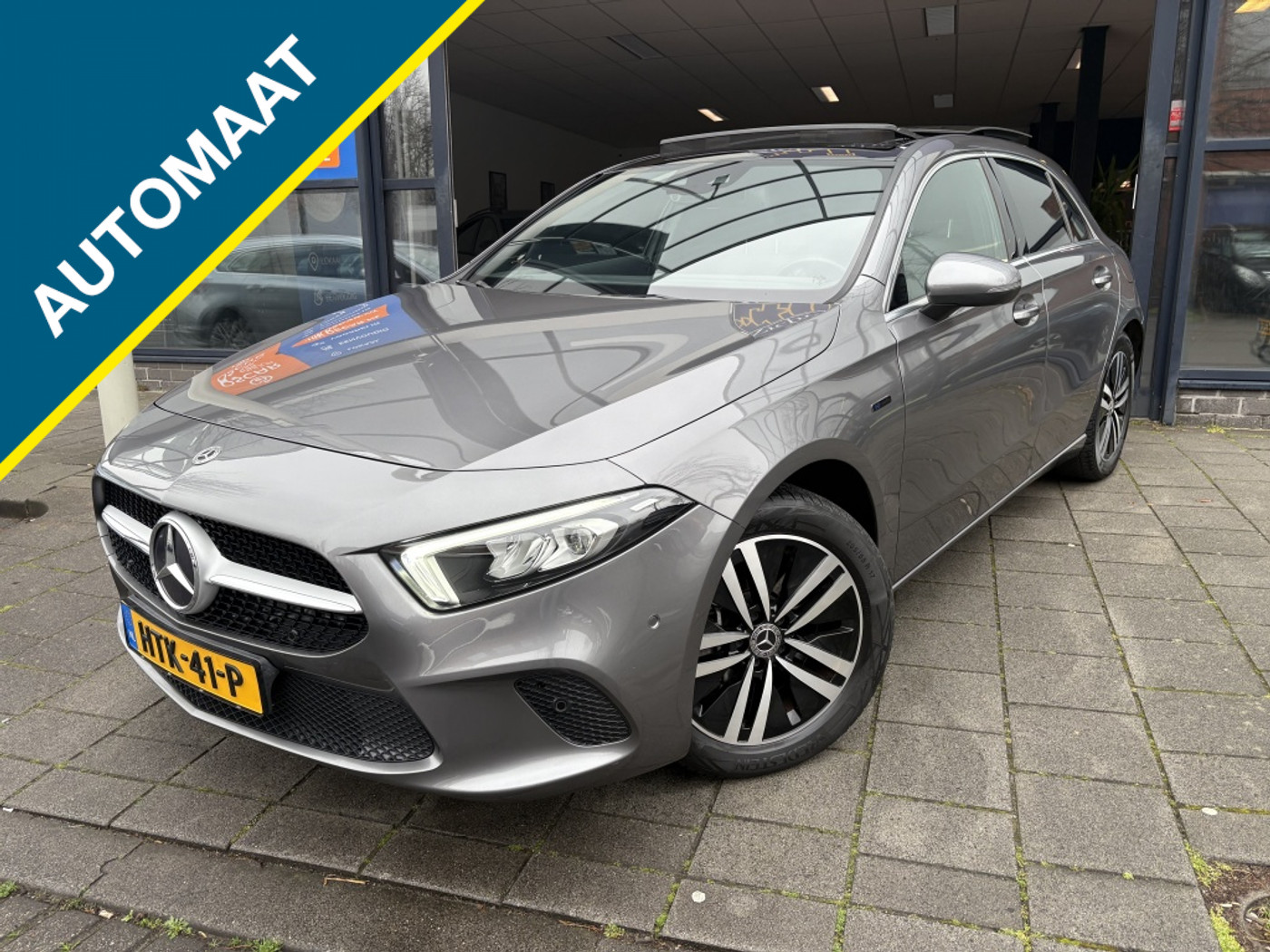 Mercedes-Benz A 250 E 250 e Premium Plus 2021 - voorkant