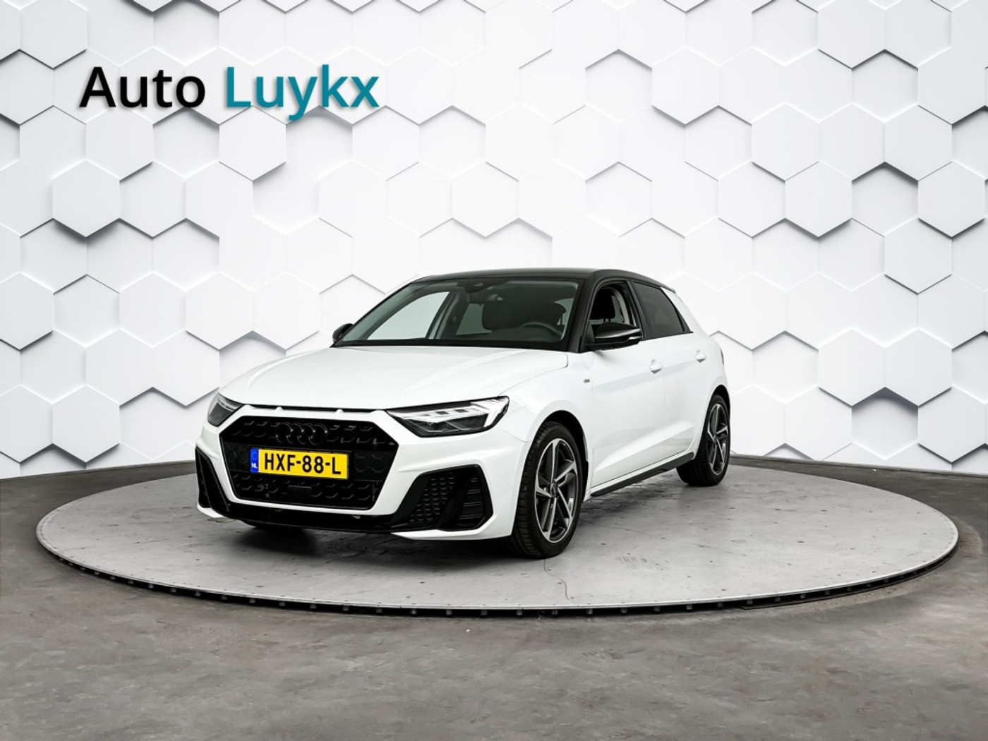Audi A1 Sportback 30 TFSI S edition 2024 - voorkant