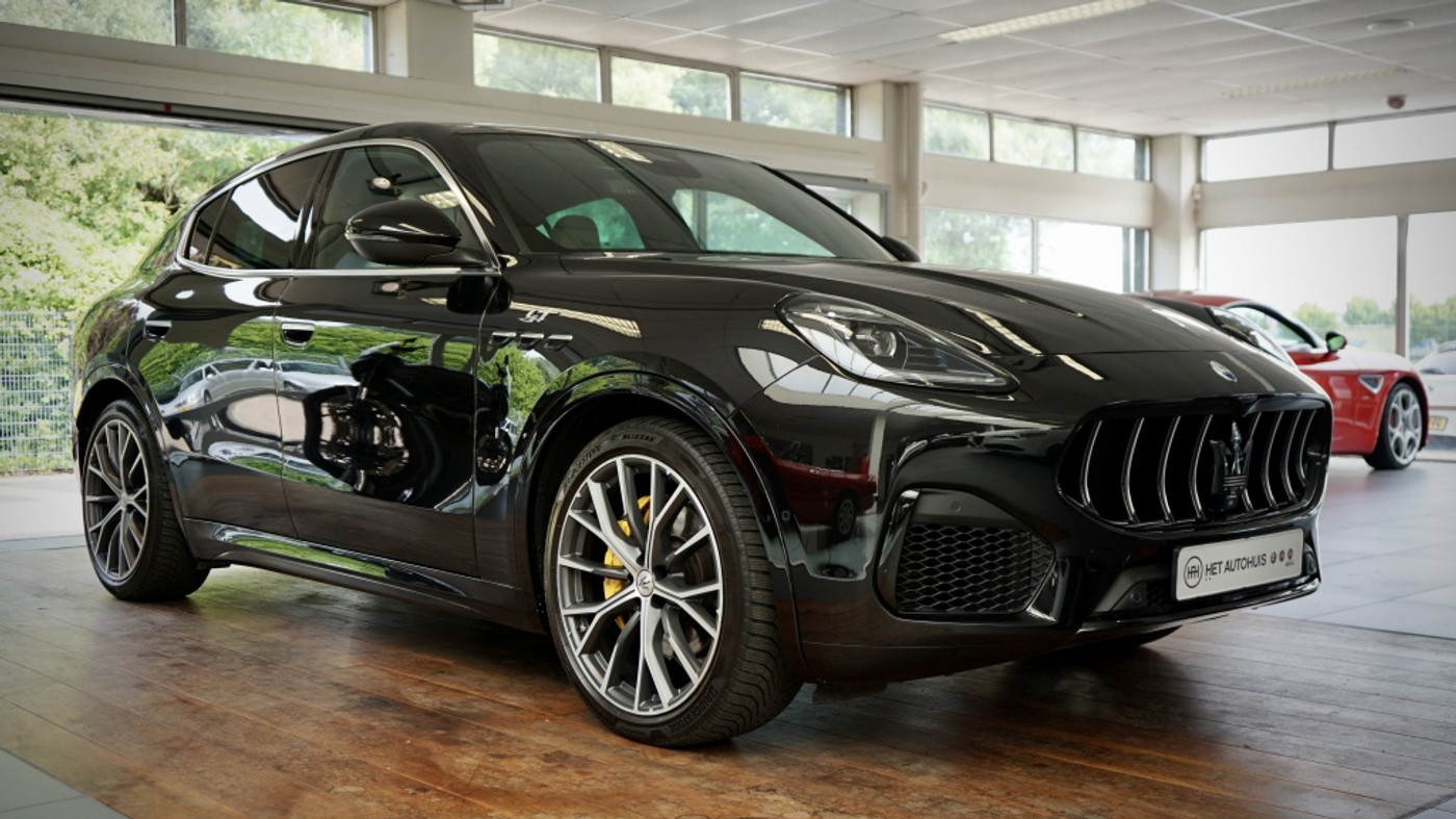 Maserati Grecale GT 2.0 GT 4WD  | Sport stoelen | lucht vering | 21 Inch | 2022 - voorkant