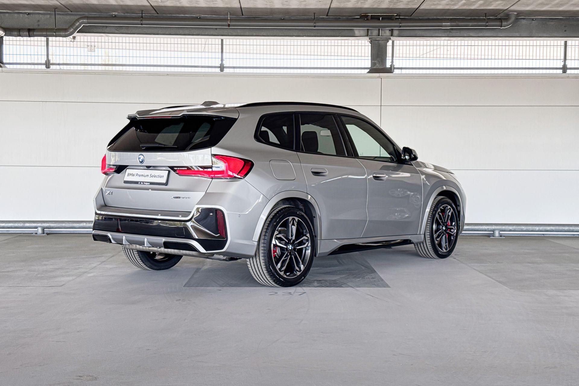 Foto van BMW X1 Xdrive30e