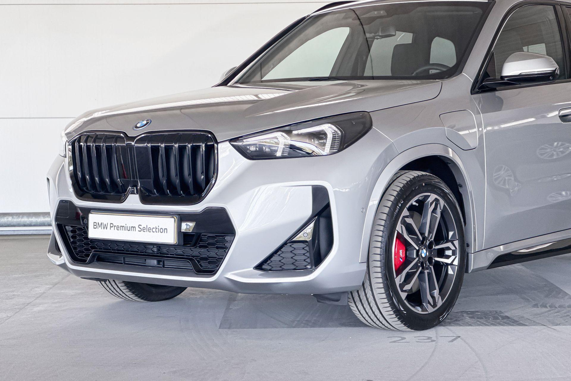 Foto van BMW X1 Xdrive30e