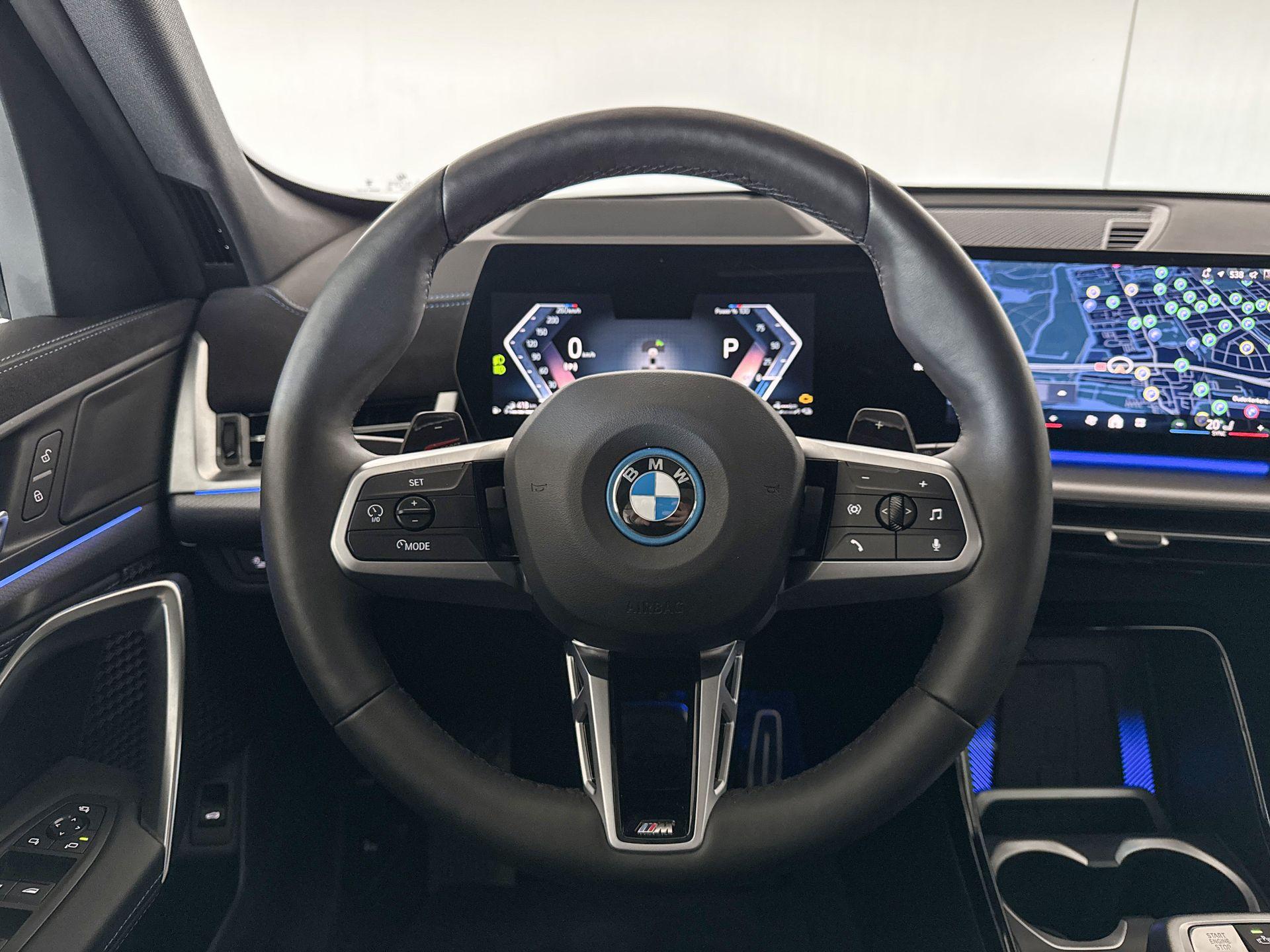 Foto van BMW X1 Xdrive30e
