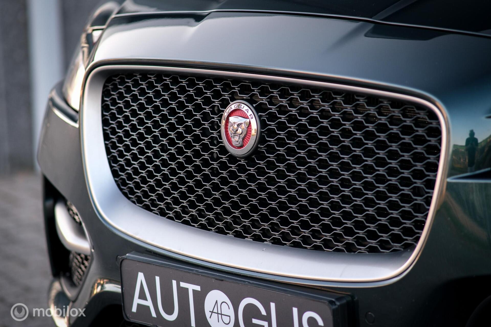 Foto van Jaguar Jaguar F-pace