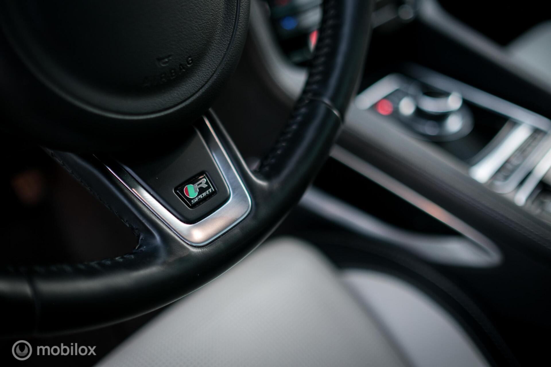 Foto van Jaguar Jaguar F-pace